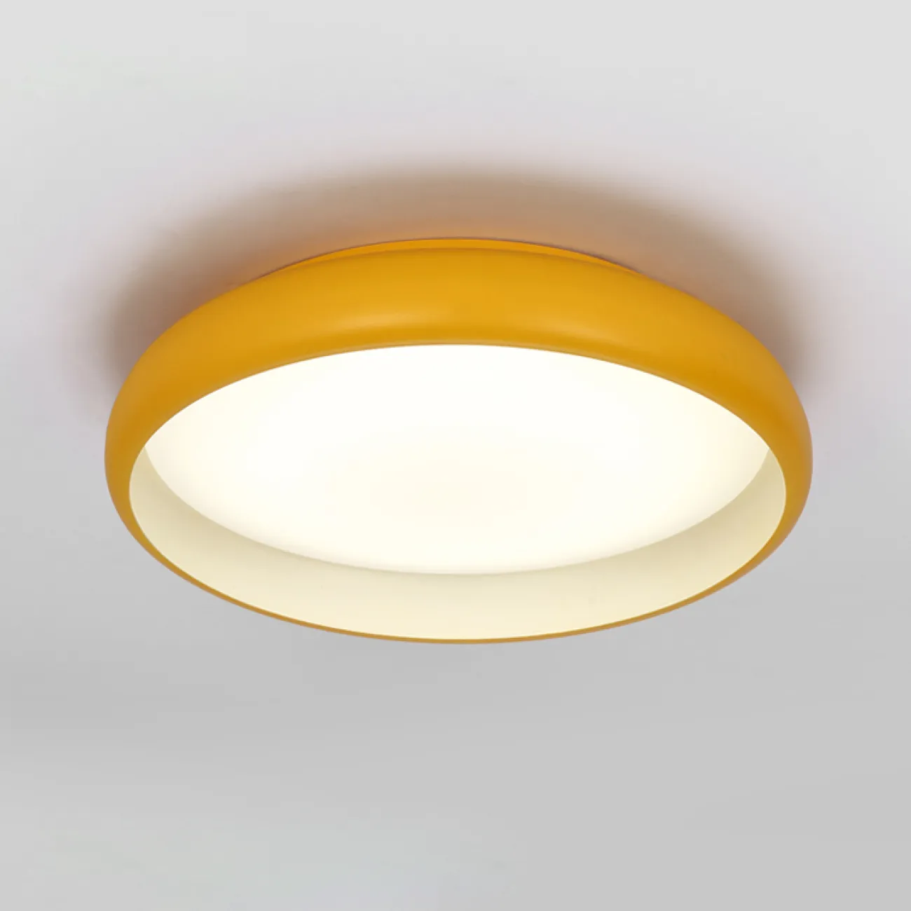 Плоский светодиодный потолочный светильник RUNDA Плоский светодиодный потолочный светильник RUNDA