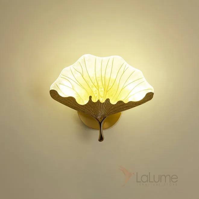 Настенный светильник с растительными мотивами в дизайне SELVI WALL