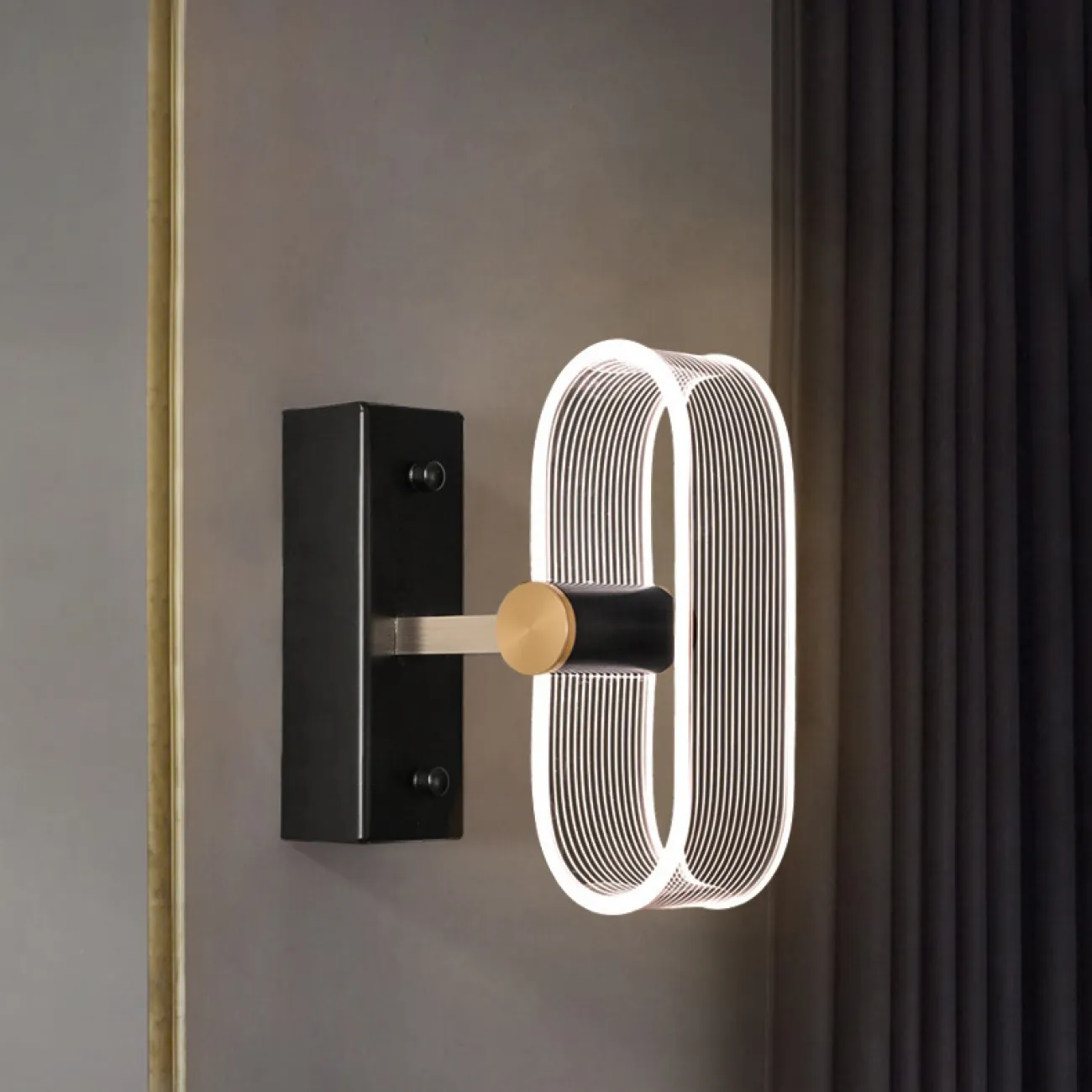 Светодиодный настенный светильник в современном стиле SENSE B WALL
