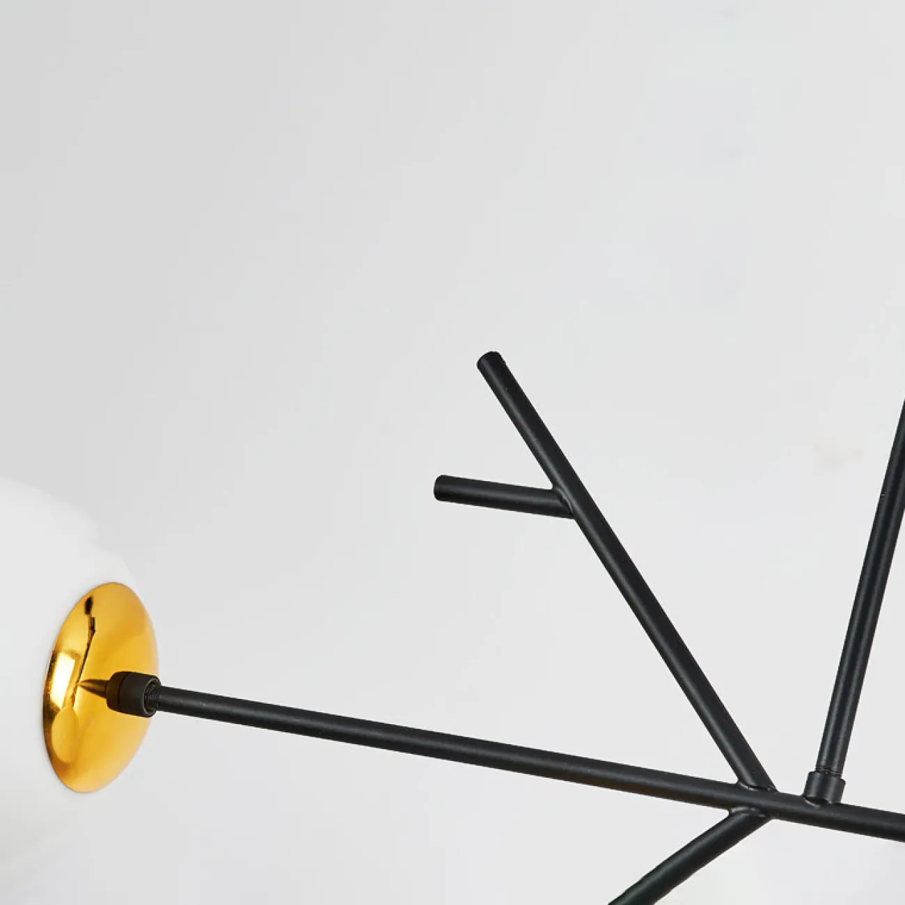 Реечная люстра с плафонами из стекла SIEVI