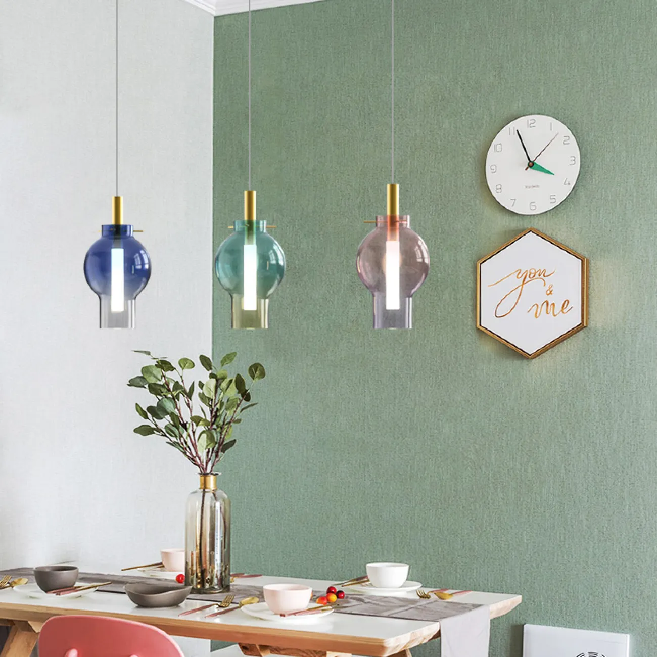 Светодиодный подвесной светильник с плафоном из цветного стекла STAVERN