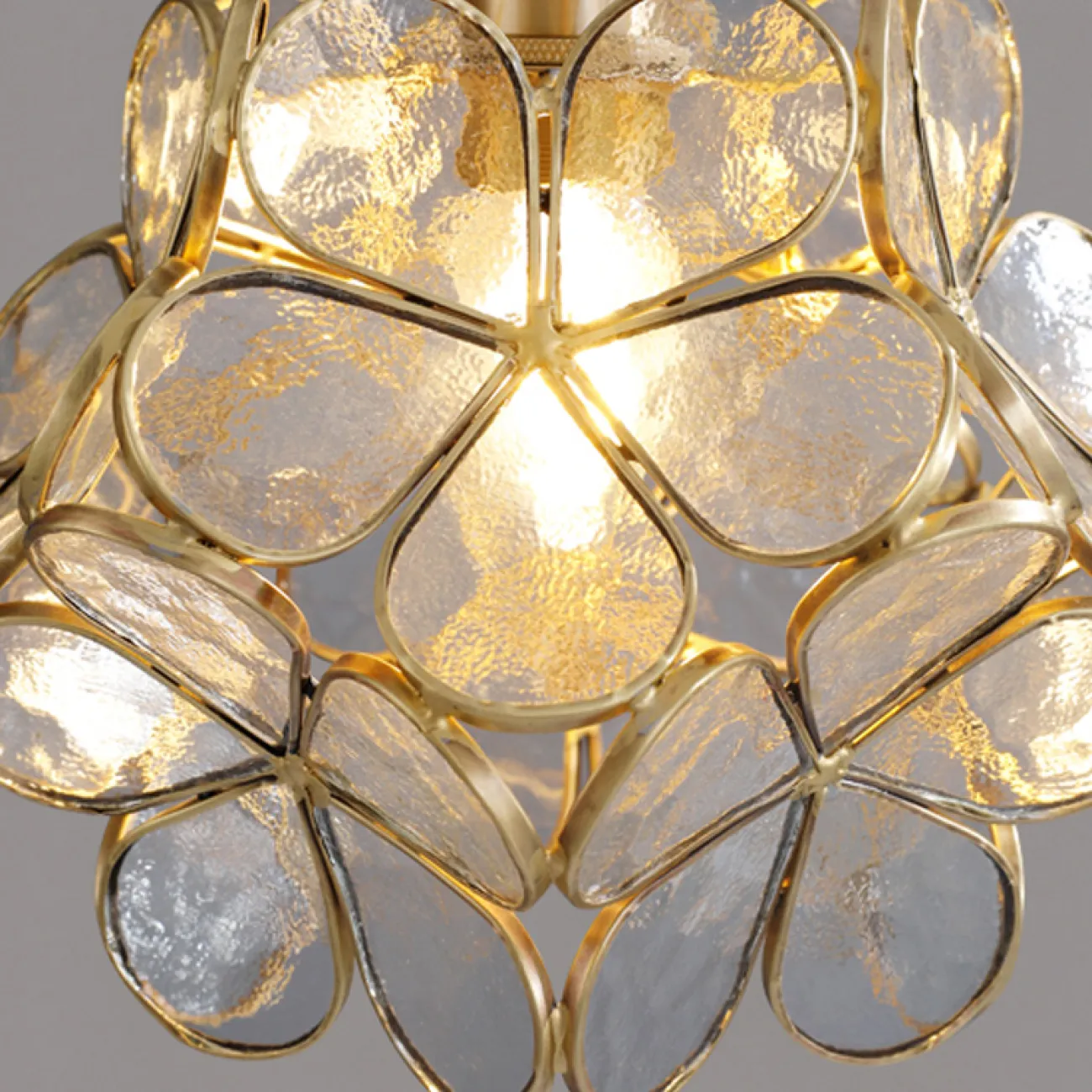 Светильник ручной работы с цветочными мотивами SUM