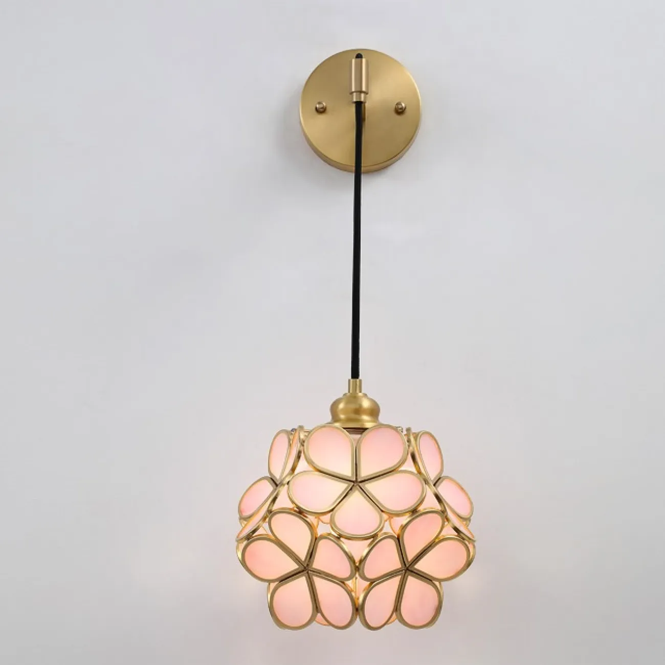 Настенный светильник-бра со стеклянным абажуром SUM WALL