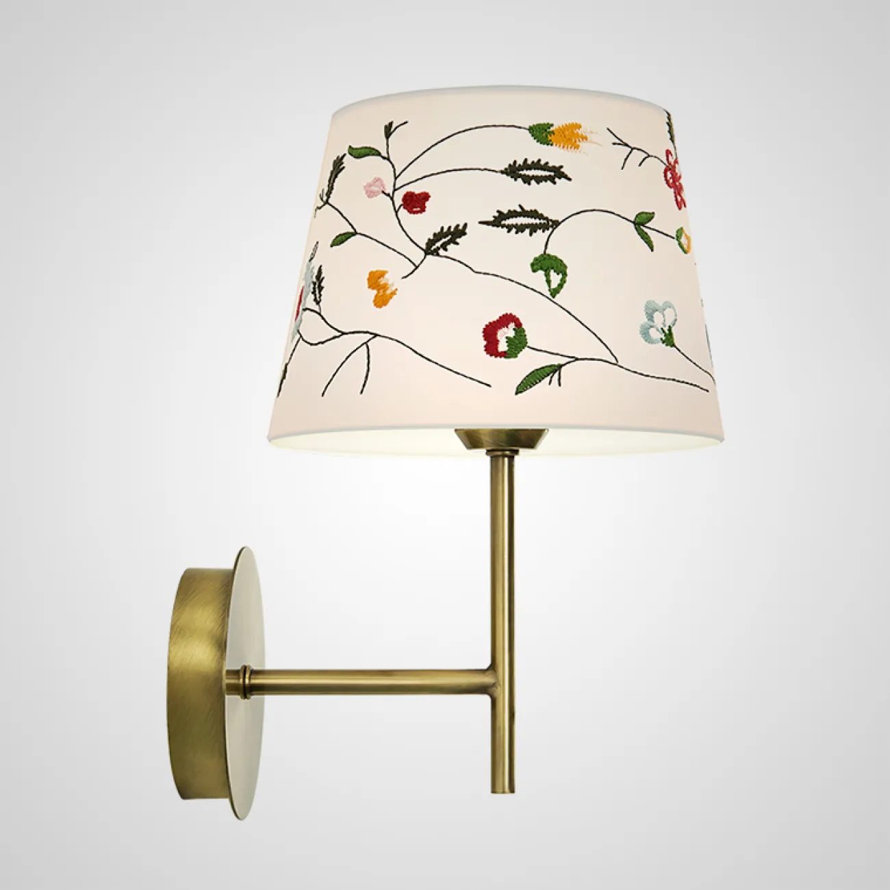 Бра в скандинавском стиле с текстильным плафоном SVEG WALL