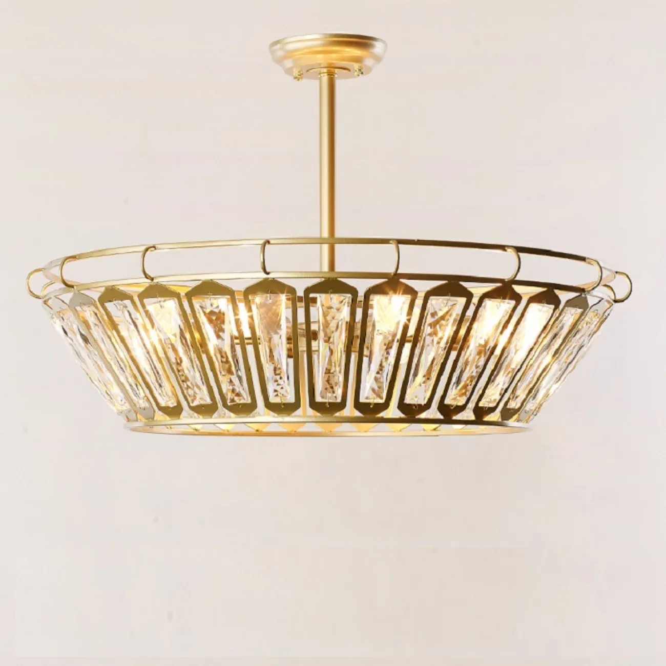 Дизайнерская люстра со вставками из стекла с хрустальной огранкой TIARET Дизайнерская люстра со вставками из стекла с хрустальной огранкой TIARET