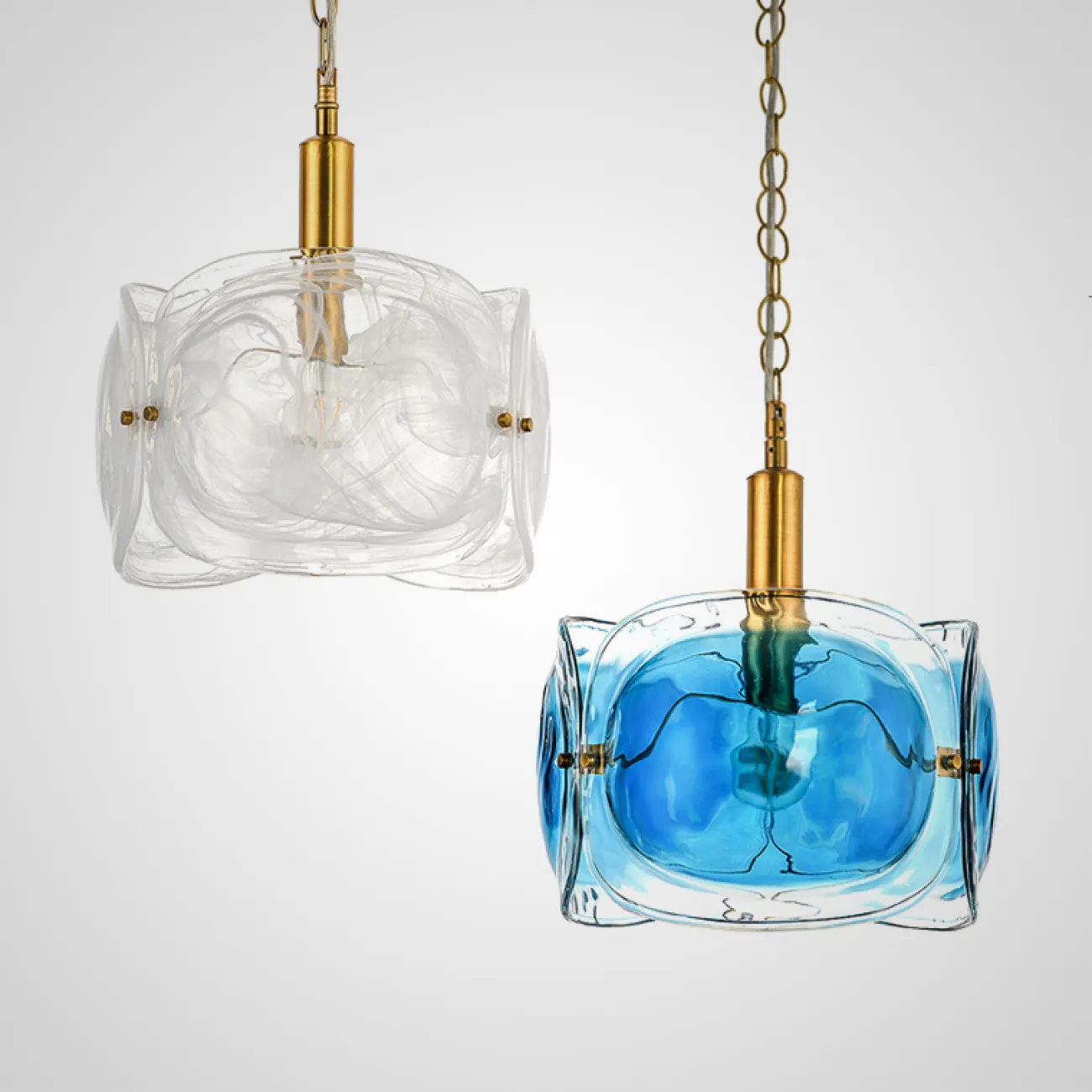 Дизайнерский подвесной светильник из цветного стекла TRINO Дизайнерский подвесной светильник из цветного стекла TRINO