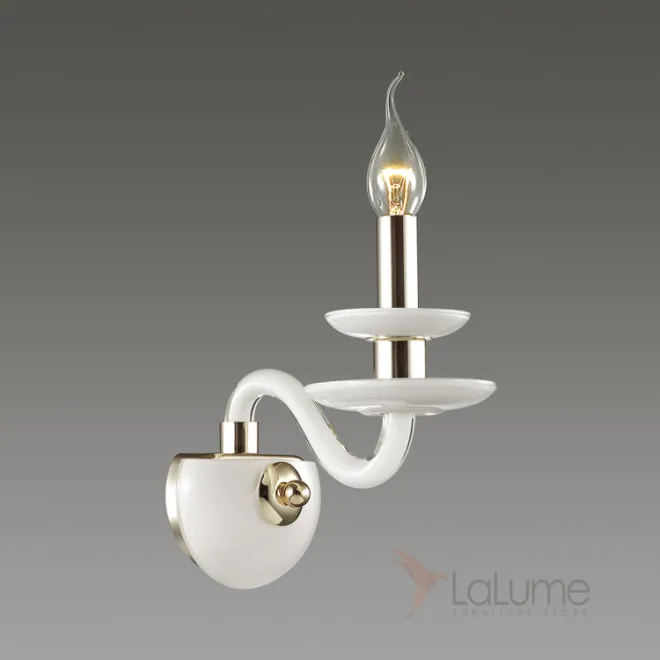 Бра со стилизованным под свечу плафоном VERITY WALL
