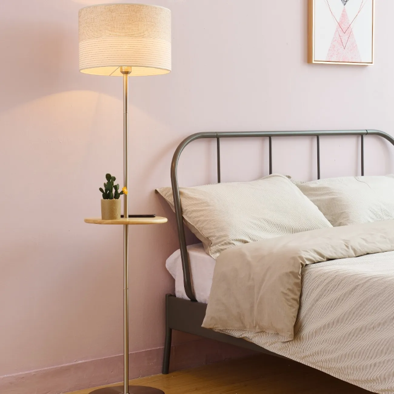 Торшер с текстильным плафоном и столикомVILBER