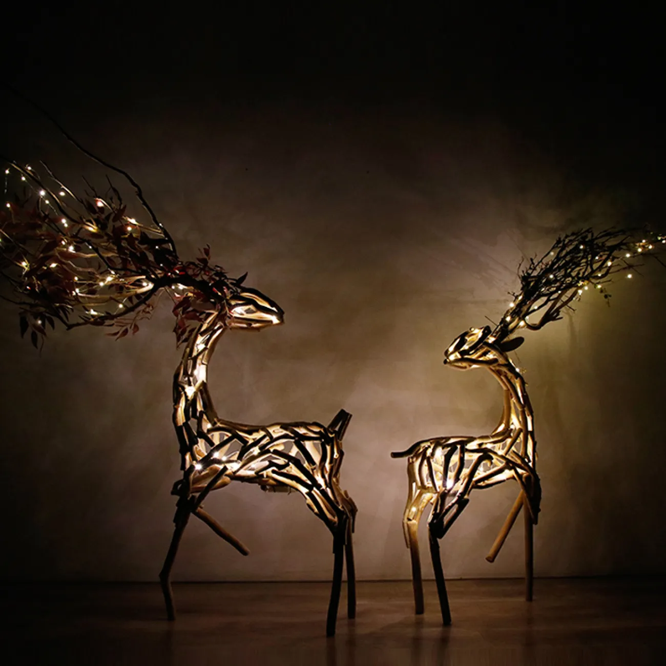 Интерьерный декор деревянная скульптура "Косуля" LaLume-IK20302-20