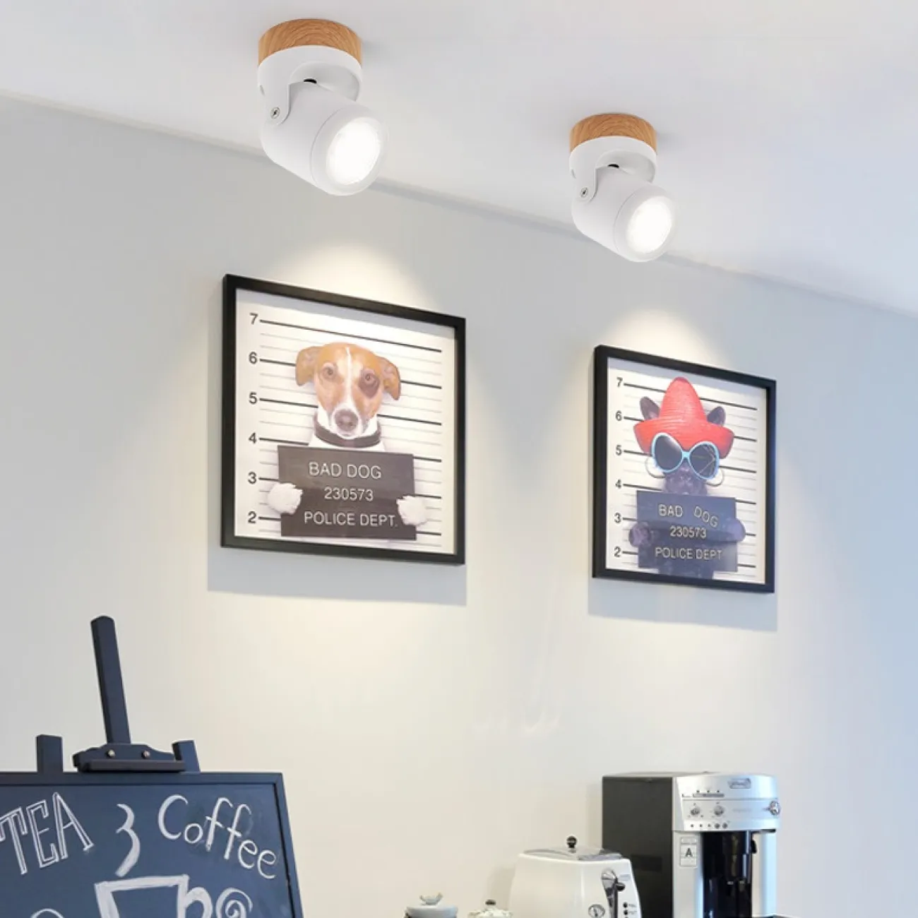 Светодиодный точечный светильник с поворотным механизмом, разноцветным корпусом и основанием с окраской под дерево PAX от LaLume