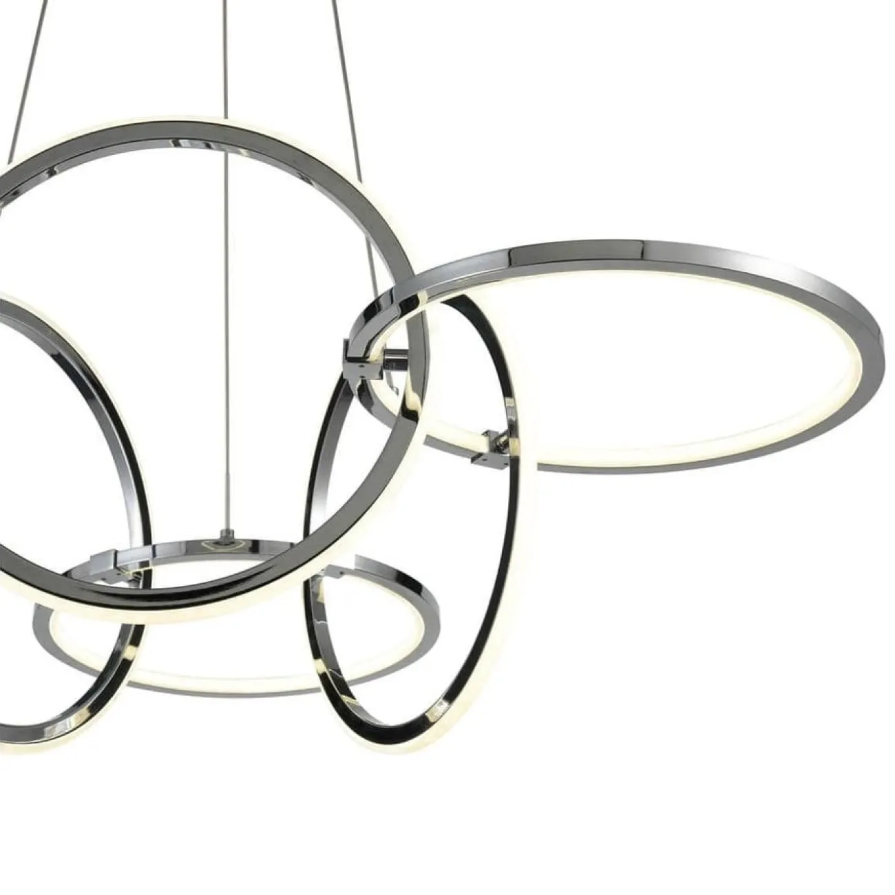 Светодиодная люстра в виде композиции из металлических колец HEDES от LaLume