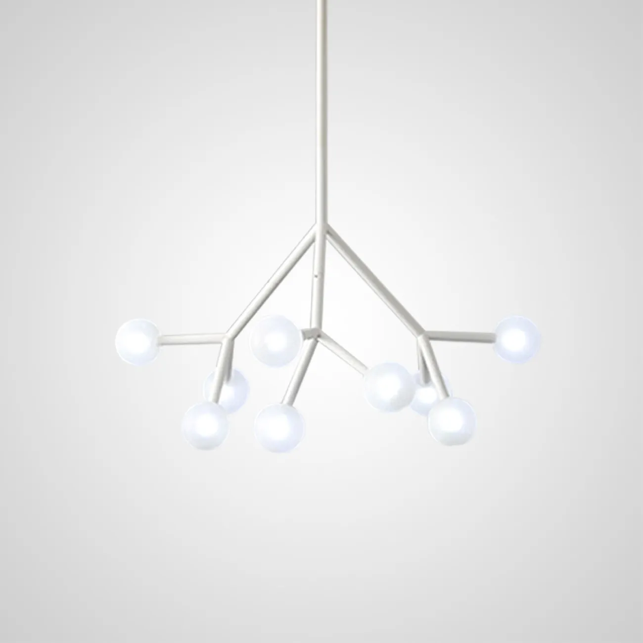 Серия люстр молекулярной формы с трубчатыми и круглыми плафонами. RAZE от LaLume