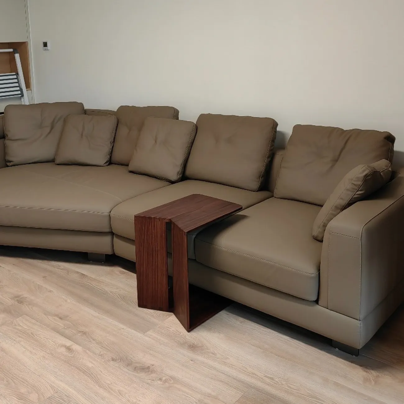 Кофейный столик Mizeo 37559-30 в минималистском стиле