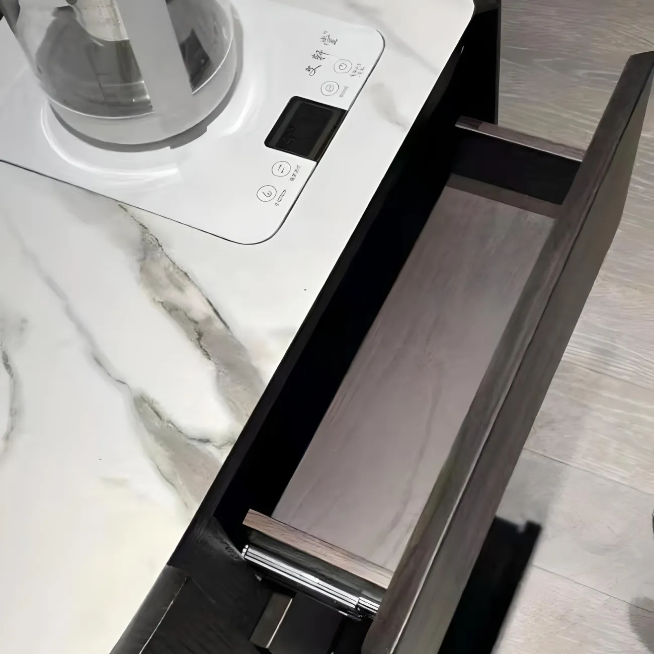 Современный чайный шкафчик Mizeo 37564-30 в современном стиле