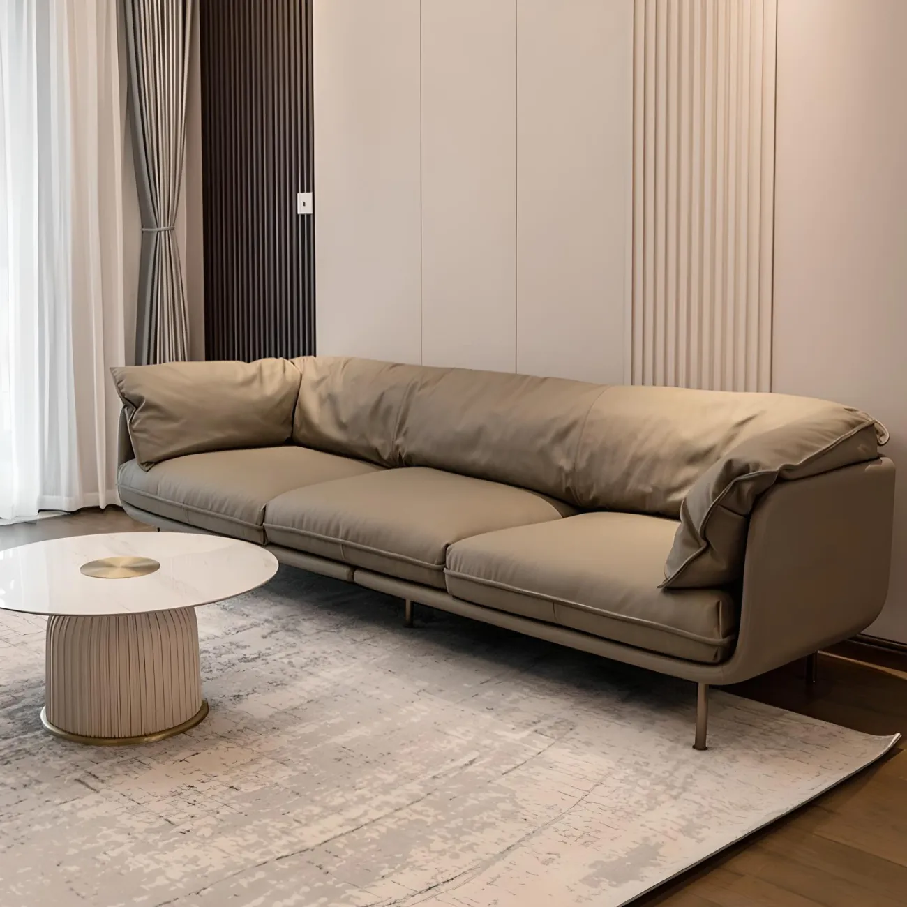 Итальянский кожаный диван Mizeo 37567-30 в минималистичном стиле Итальянский кожаный диван Mizeo 37567-30 в минималистичном стиле