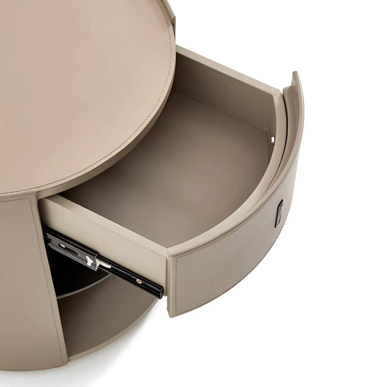 Итальянская прикроватная тумба Mizeo 37568-30 37568-30 в дизайнерском стиле Итальянская прикроватная тумба Mizeo 37568-30 37568-30 в дизайнерском стиле