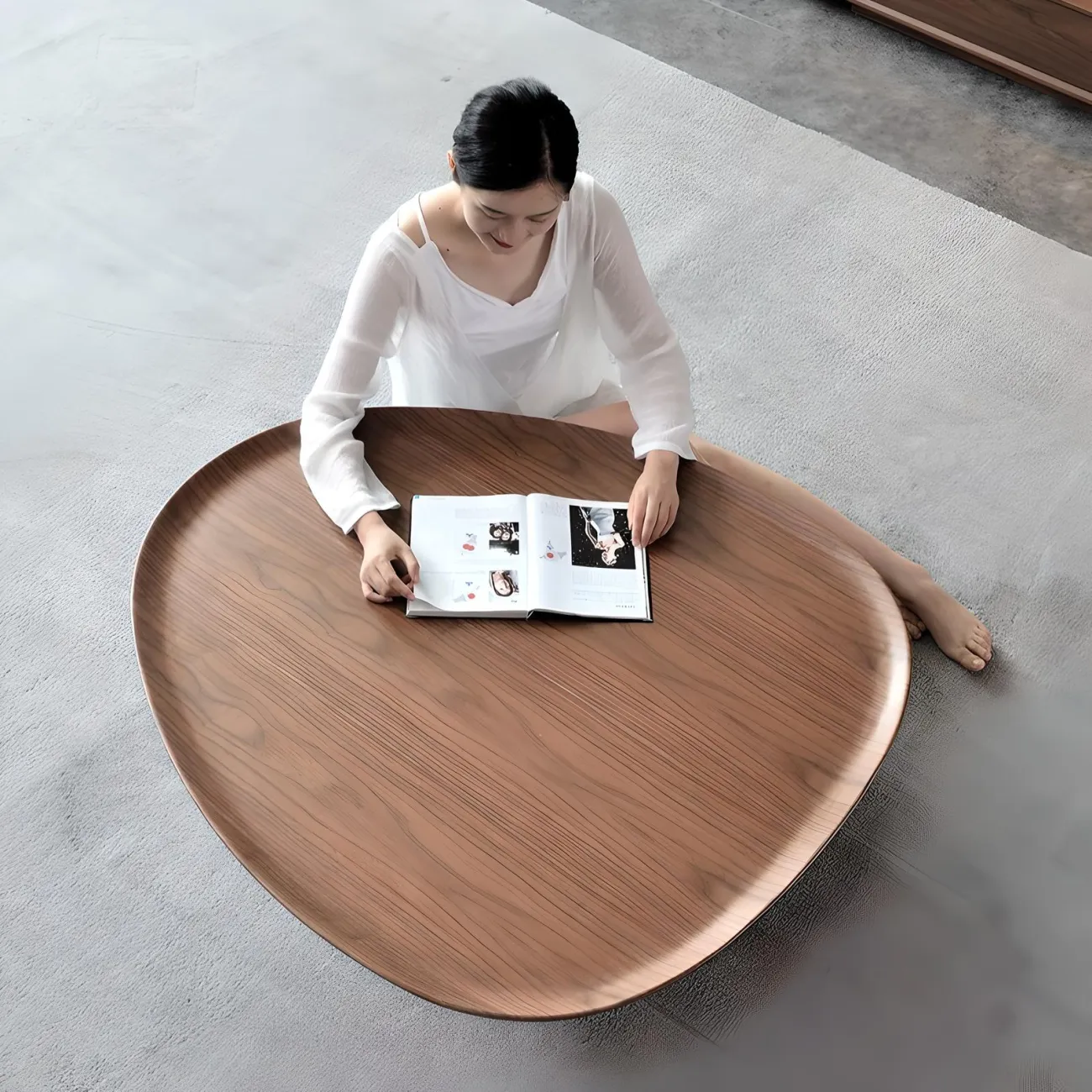 Роскошный журнальный столик Mizeo 37574-30 в скандинавском стиле Роскошный журнальный столик Mizeo 37574-30 в скандинавском стиле