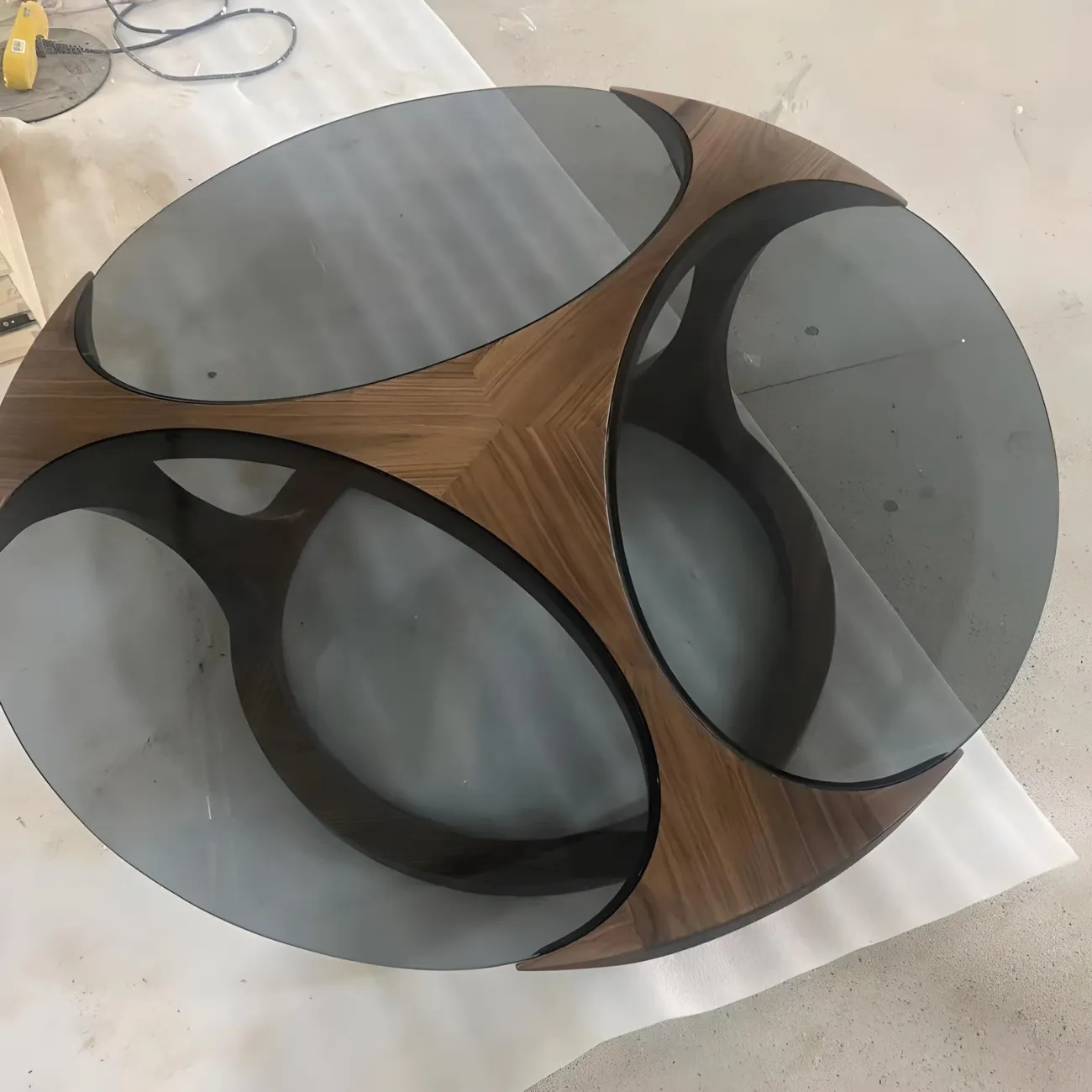 Журнальный столик Mizeo 37575-30 в скандинавско-японском минимализме