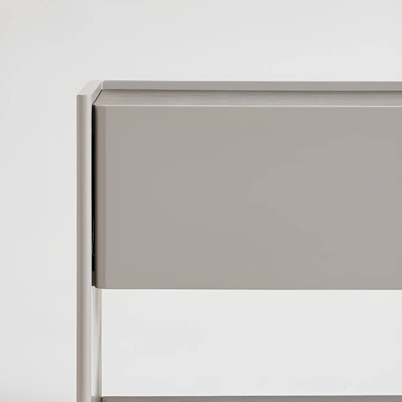 Итальянская прикроватная тумба AIJIAO 37591-30 в минималистичном стиле