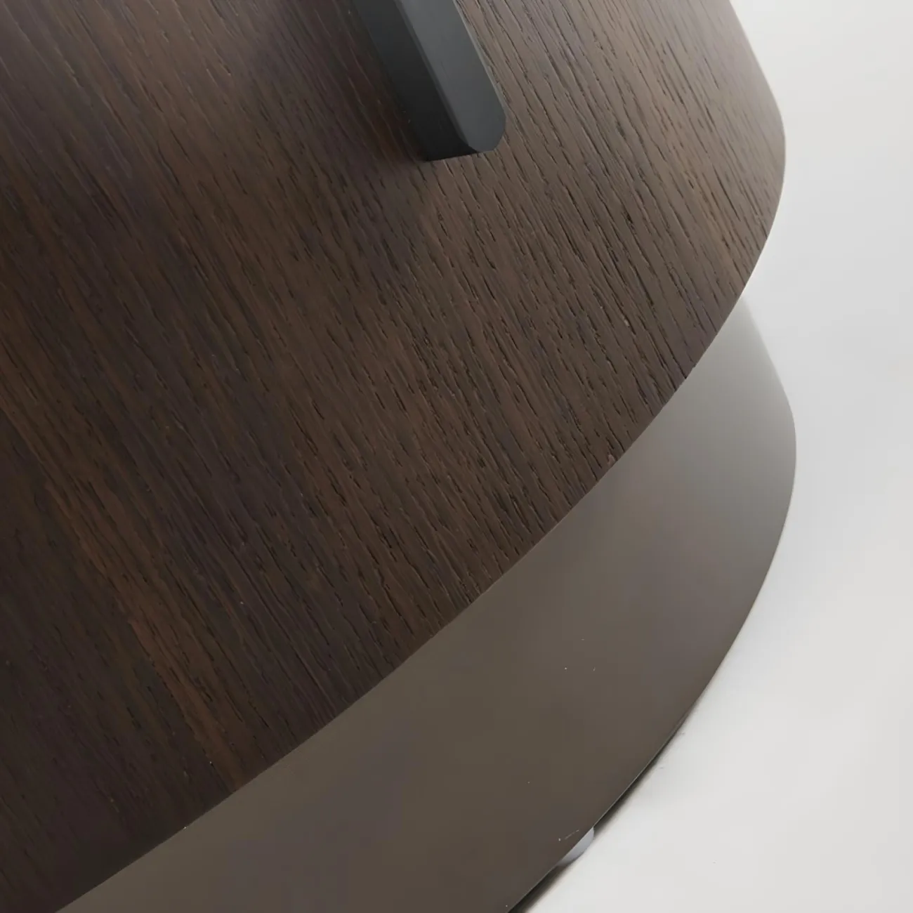 Итальянская прикроватная тумба AIJIAO 37611-30 в минималистическом стиле