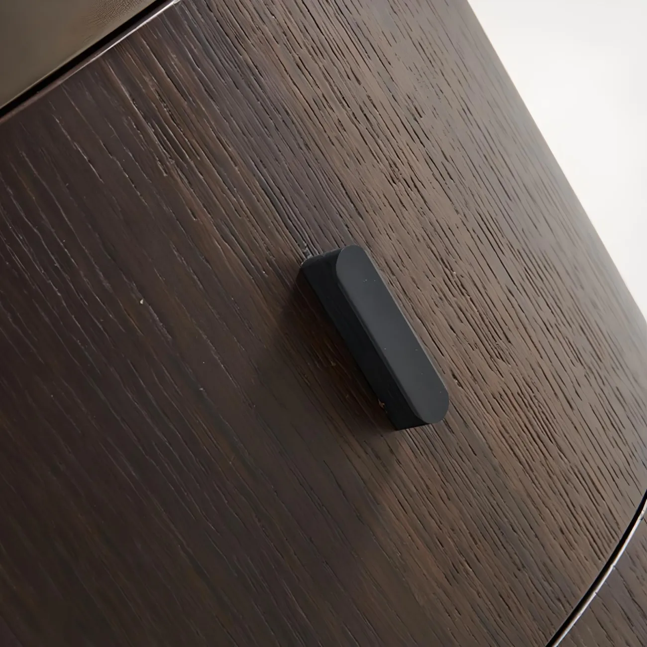 Итальянская прикроватная тумба AIJIAO 37611-30 в минималистическом стиле