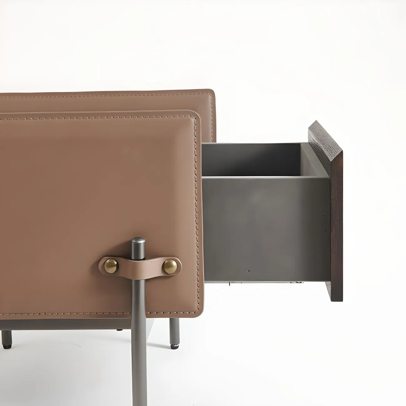 Прикроватная тумба AIJIAO 37612-30 в итальянском стиле Прикроватная тумба AIJIAO 37612-30 в итальянском стиле