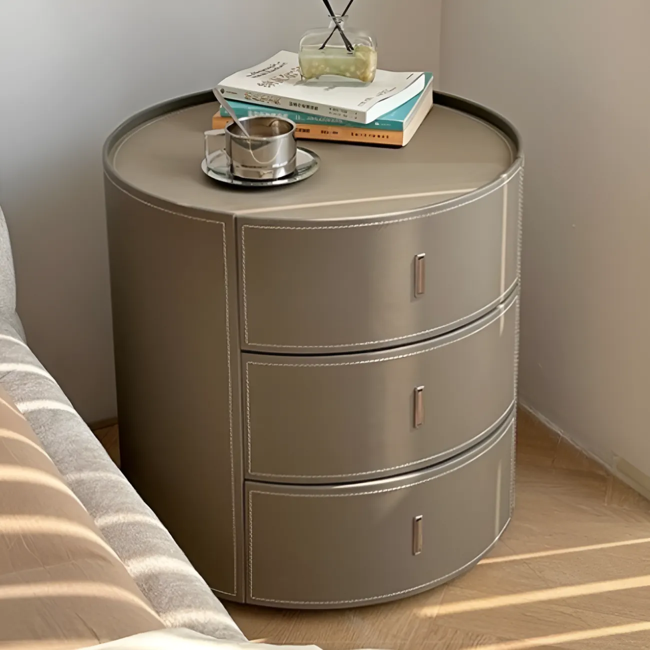 Высококачественная прикроватная тумба AIJIAO 37614-30 в современном стиле Высококачественная прикроватная тумба AIJIAO 37614-30 в современном стиле