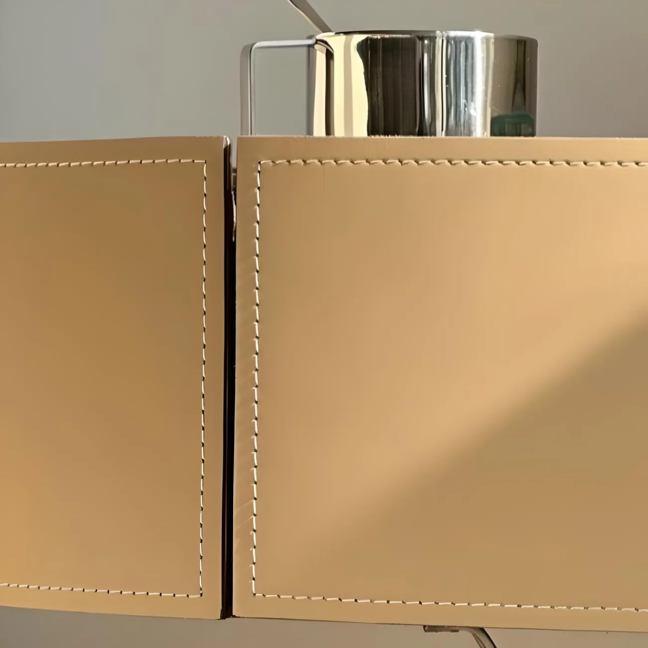 Прикроватная тумба AIJIAO 37615-30 в дизайнерском стиле