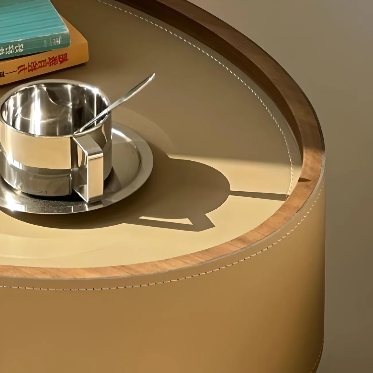 Прикроватная тумба AIJIAO 37615-30 в дизайнерском стиле