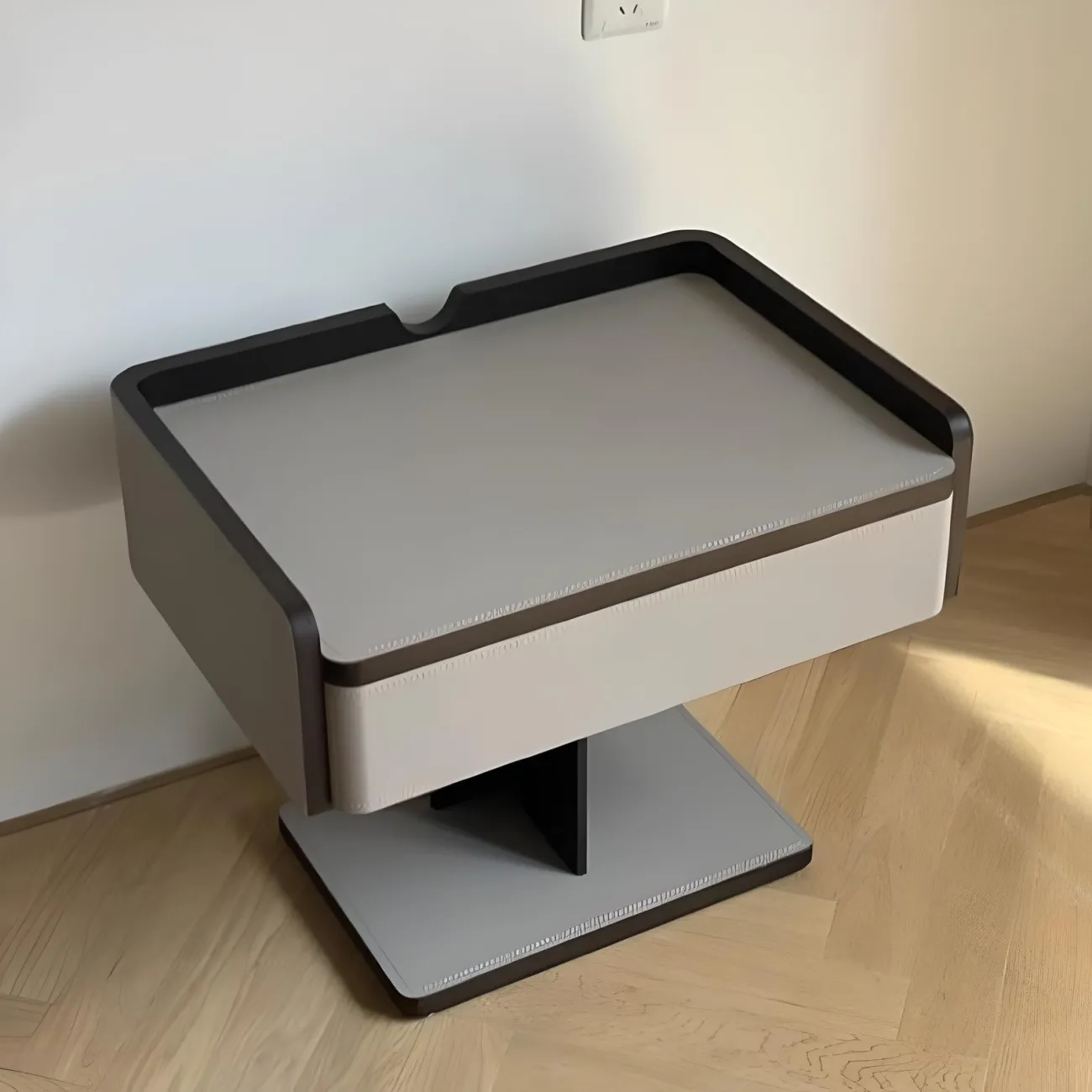 Итальянская прикроватная тумба AIJIAO 37623-30 в минималистичном стиле