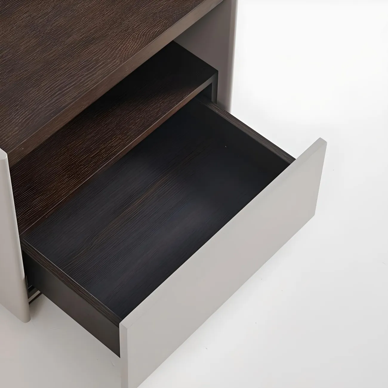 Прикроватная тумба AIJIAO 37634-30 в итальянском стиле Прикроватная тумба AIJIAO 37634-30 в итальянском стиле