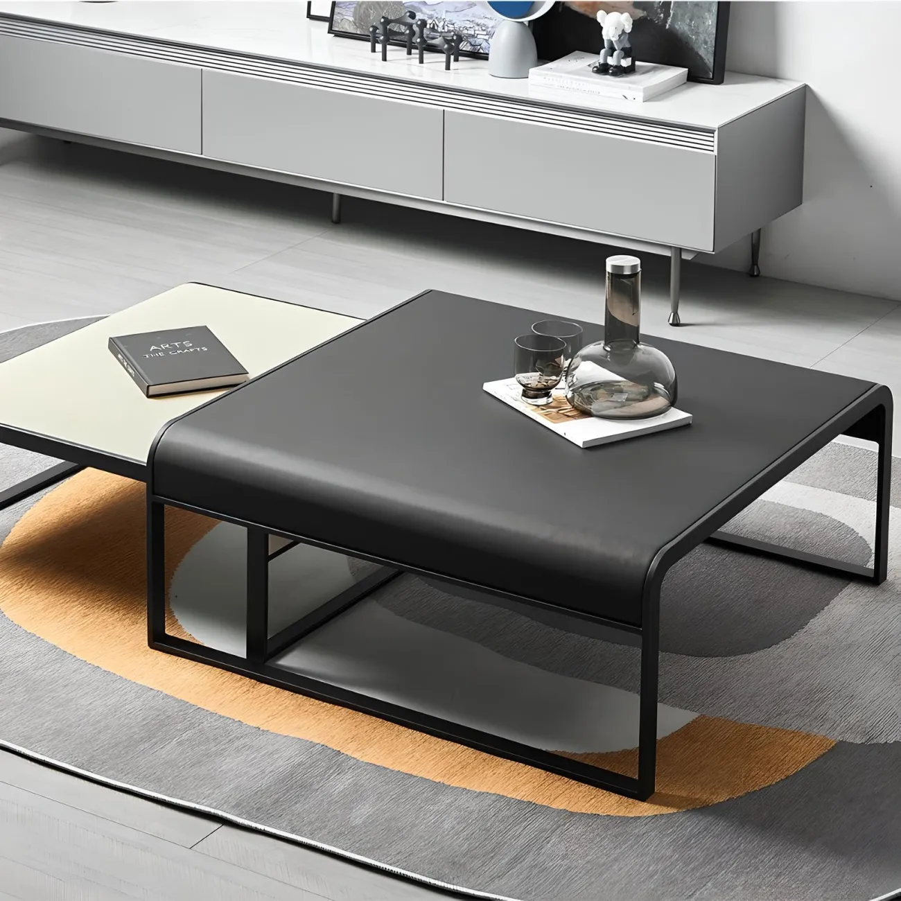 Итальянский журнальный столик NORE HOUSE 37669-30 в средневековом стиле Итальянский журнальный столик NORE HOUSE 37669-30 в средневековом стиле