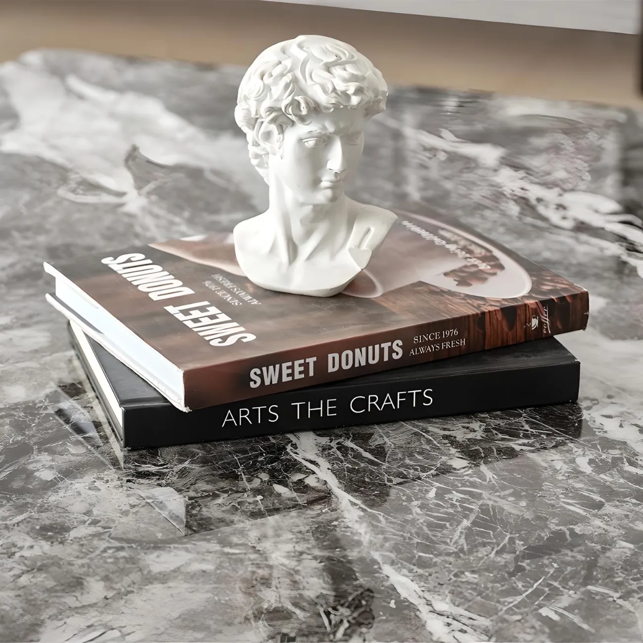 Минималистичный журнальный столик NORE HOUSE 37673-30 в современном стиле Минималистичный журнальный столик NORE HOUSE 37673-30 в современном стиле