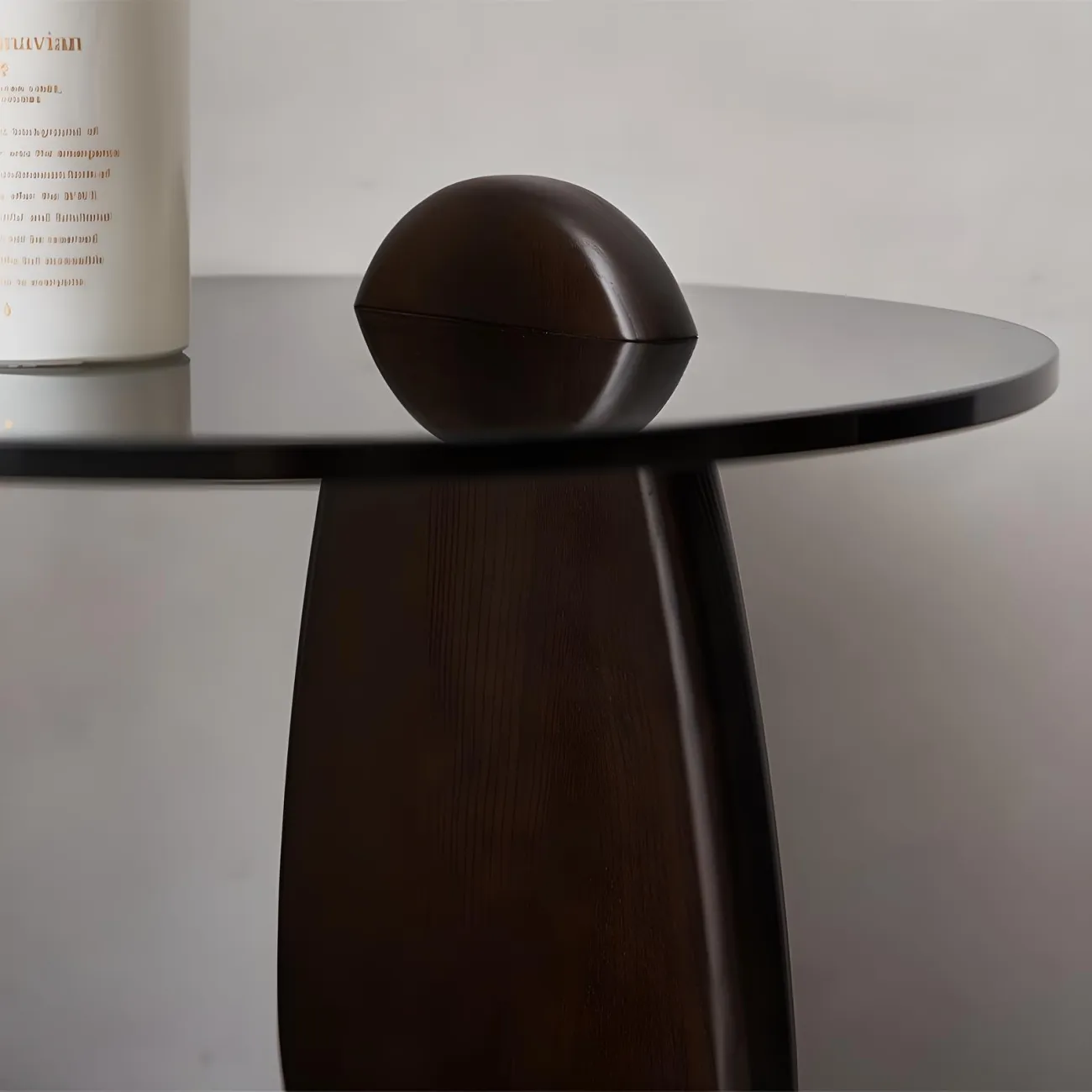 Минималистичный журнальный столик NORE HOUSE 37677-30 в минималистичном стиле Минималистичный журнальный столик NORE HOUSE 37677-30 в минималистичном стиле