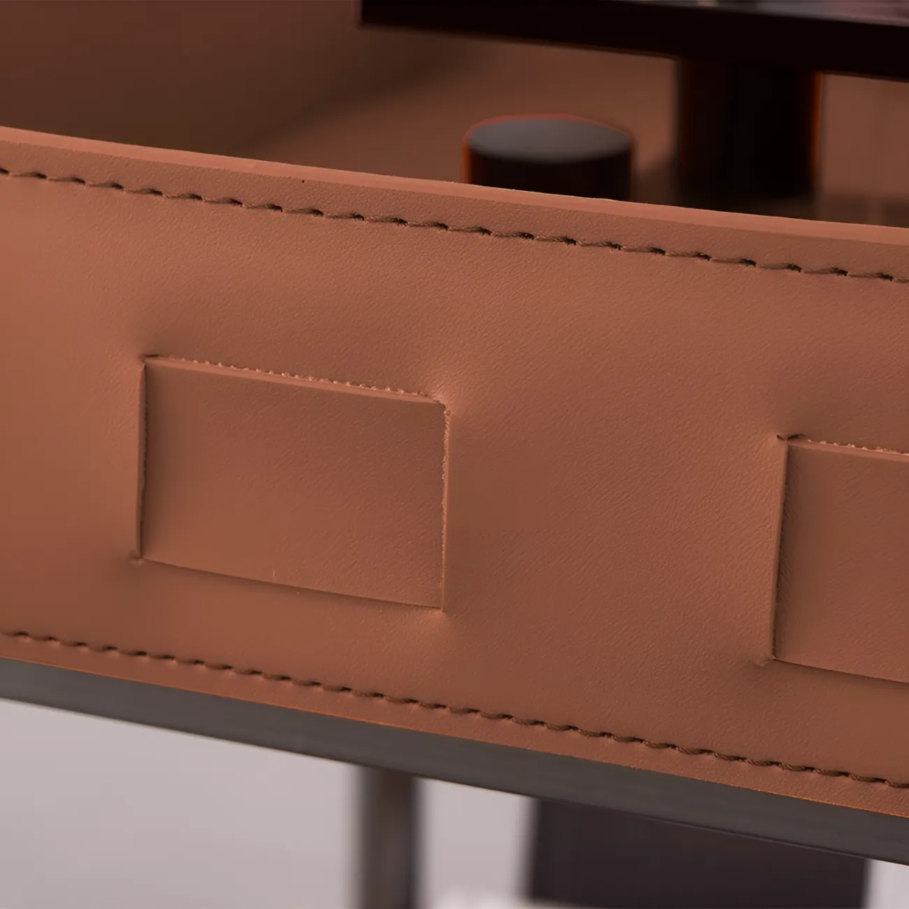 Передвижной кофейный столик NORE HOUSE 37683-30 в дизайнерском стиле Передвижной кофейный столик NORE HOUSE 37683-30 в дизайнерском стиле