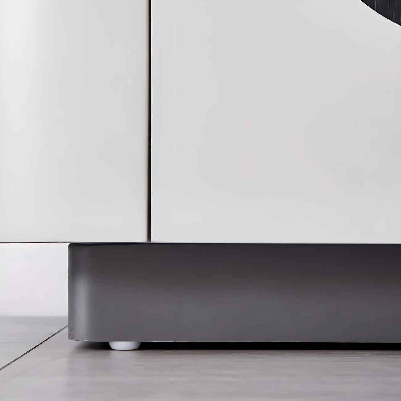 Минималистичный ТВ комод NORE HOUSE 37684-30 в современном стиле 