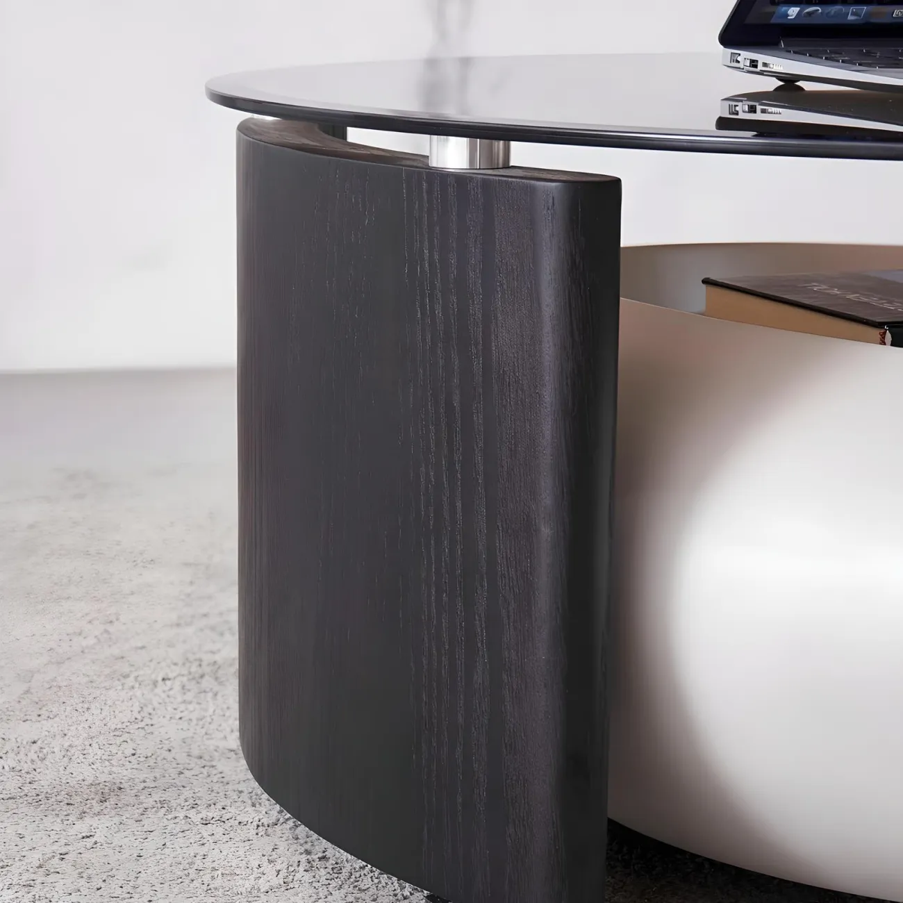 Минималистичный журнальный столик NORE HOUSE 37685-30 в современном стиле Минималистичный журнальный столик NORE HOUSE 37685-30 в современном стиле