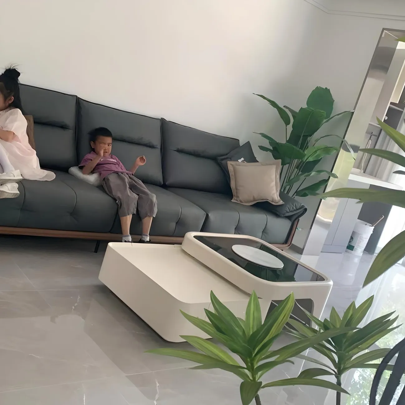 Стеклянный журнальный столик NORE HOUSE 37687-30 во французском кремовом стиле