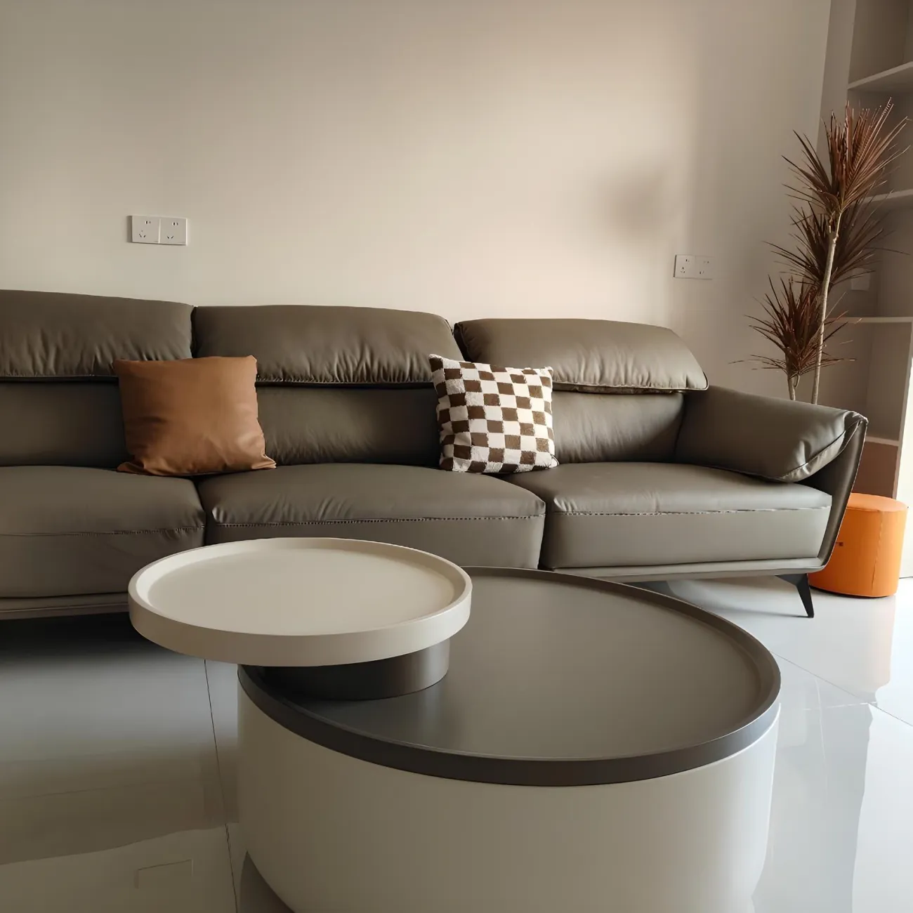 Креативный журнальный столик NORE HOUSE 37688-30 в минималистичном стиле
