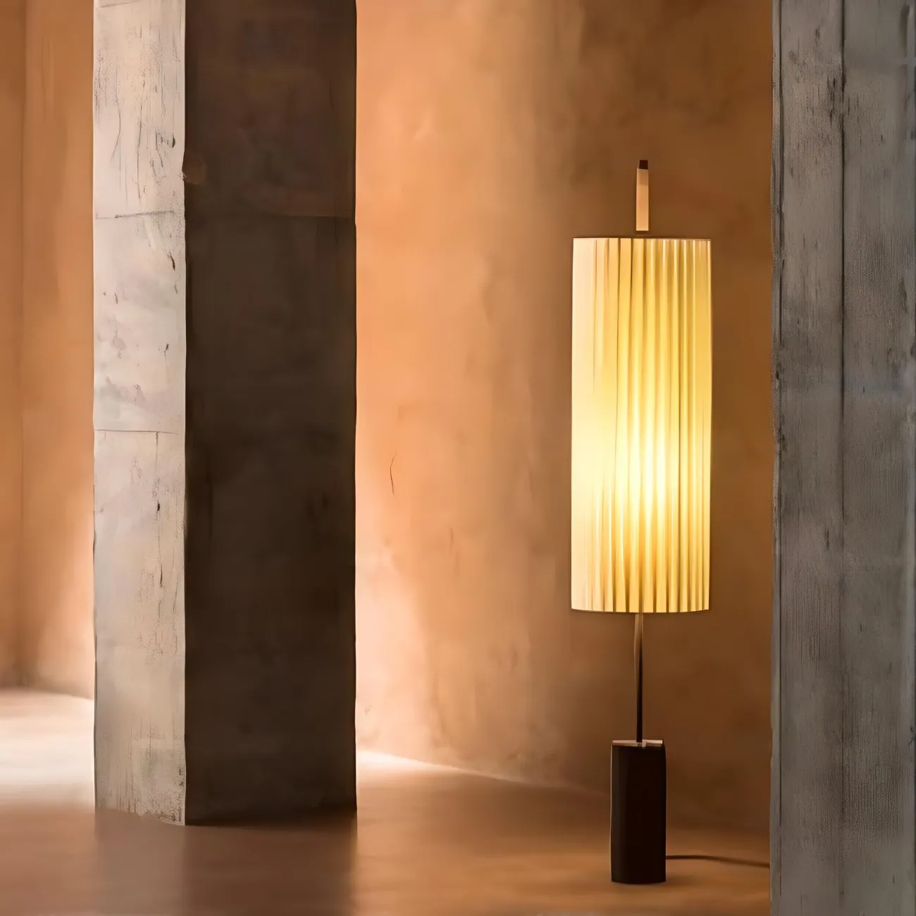 Испанский торшер Santa&Cole Dorica 37697-30 во французском ретро стиле Испанский торшер Santa&Cole Dorica 37697-30 во французском ретро стиле