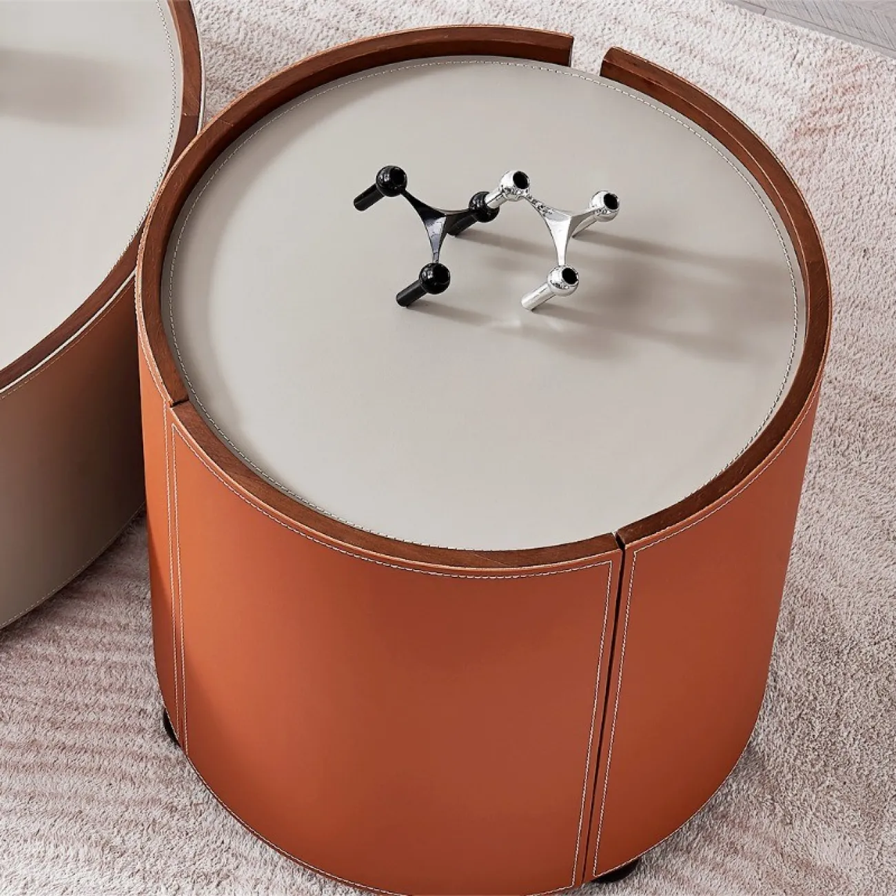 Итальянский журнальный столик NORE HOUSE 37698-30 в минималистичном стиле 