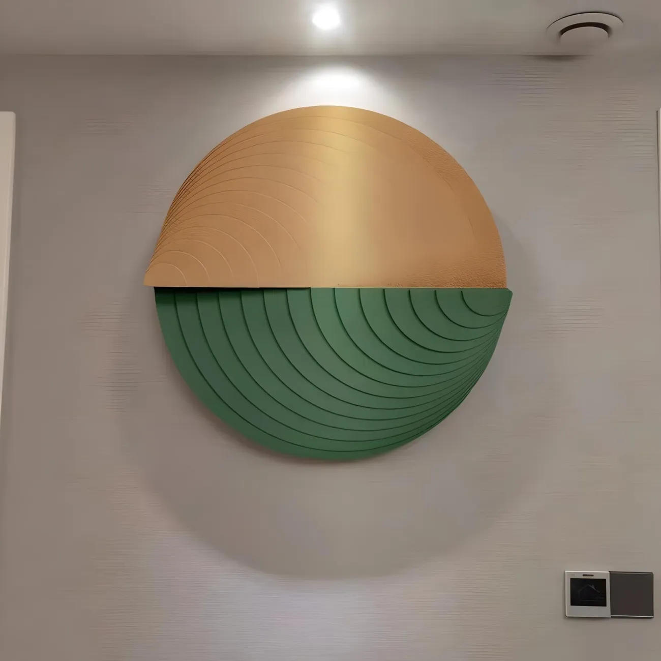 Трехмерная минималистичная рельефная картина "Пьяная красавица" 37789-30 Трехмерная минималистичная рельефная картина "Пьяная красавица" 37789-30