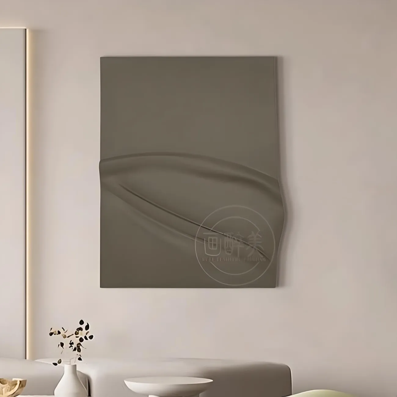 Однотонная минималистичная рельефная картина "Пьяная красавица" 37862-30