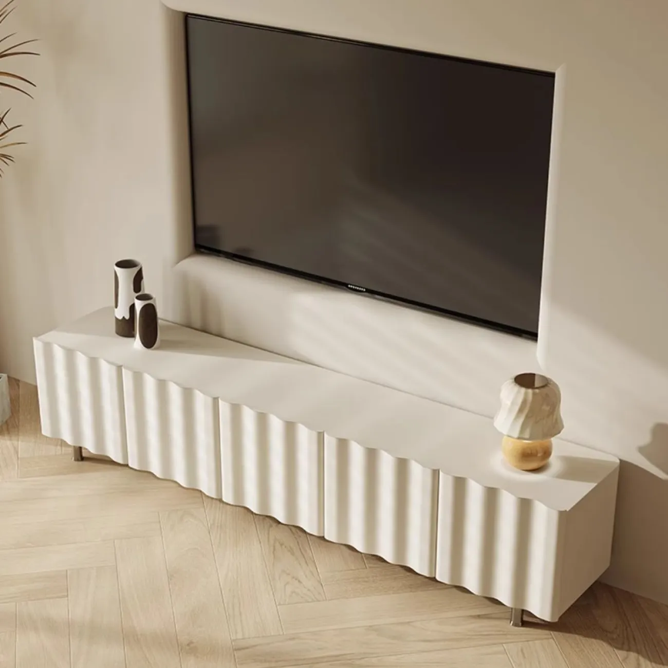 Роскошная кремовая тумба под телевизора Purple Leaf 35933-29