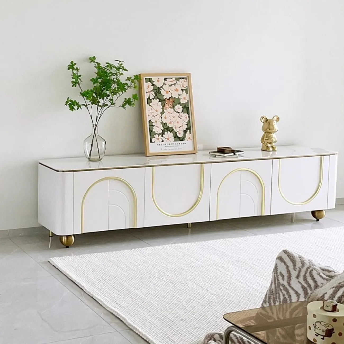 ТВ шкаф в кремовом стиле из белой каменной плиты Purple Leaf 35934-29 ТВ шкаф в кремовом стиле из белой каменной плиты Purple Leaf 35934-29