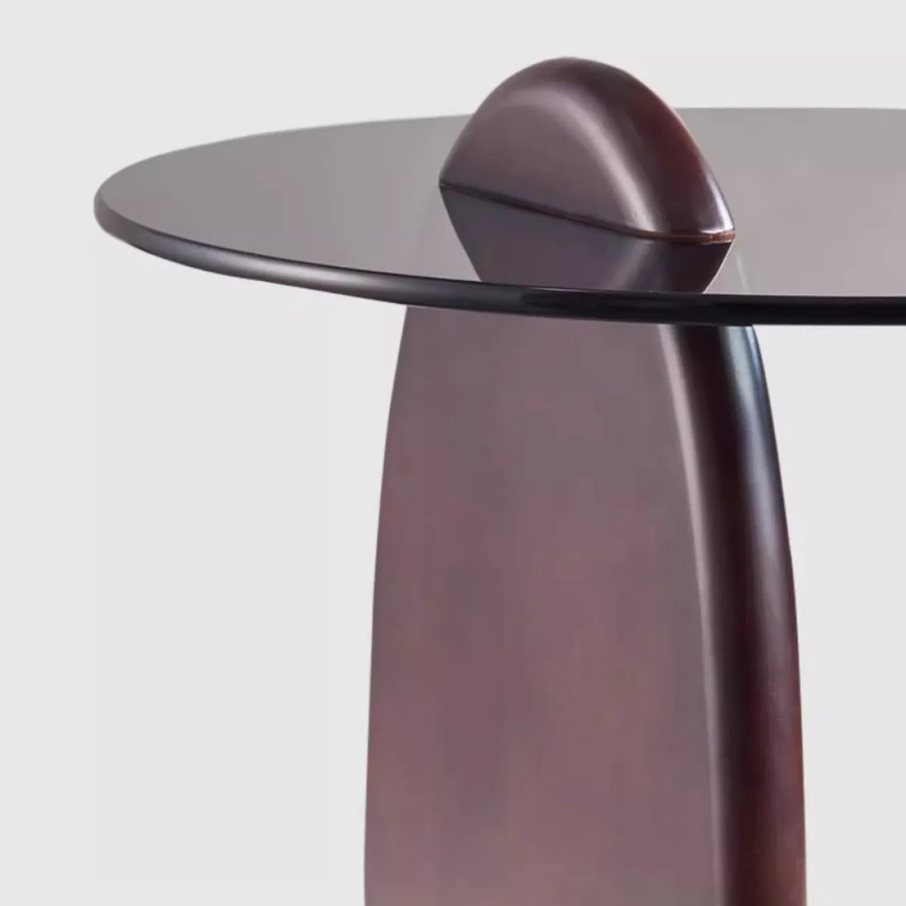 Круглый журнальный столик из закаленного стекла Purple Leaf 35947-29 Круглый журнальный столик из закаленного стекла Purple Leaf 35947-29