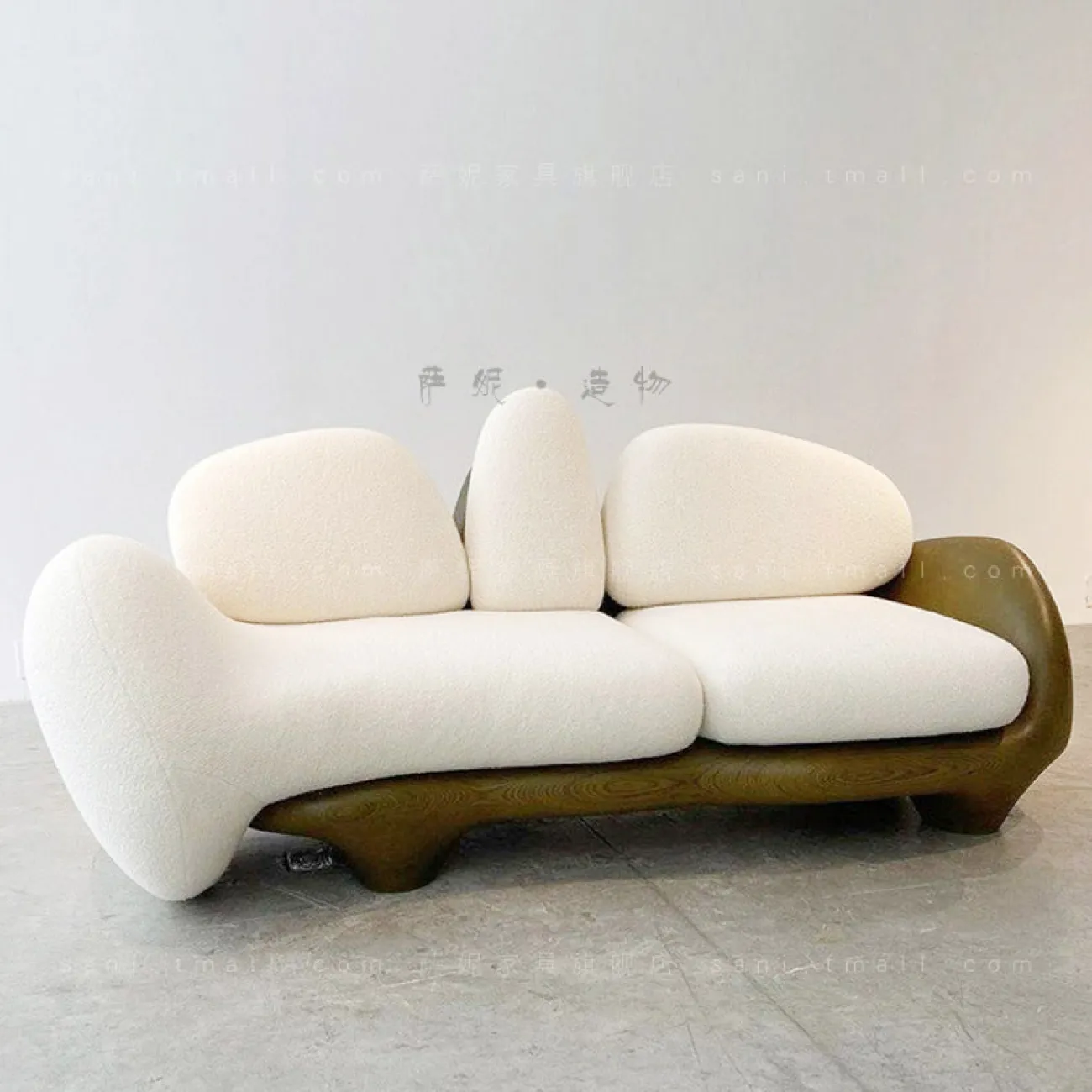 Маленький диван в стиле Ваби-саби Sani 37288-29