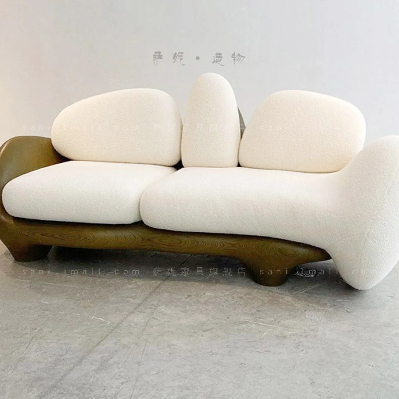 Маленький диван в стиле Ваби-саби Sani 37288-29