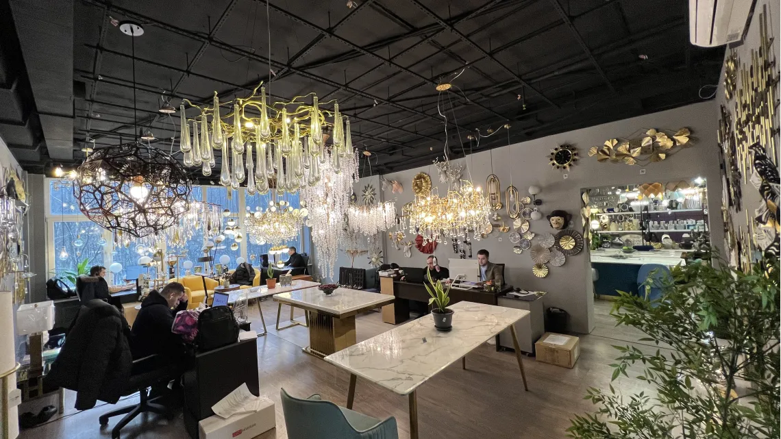 Фото из шоурума