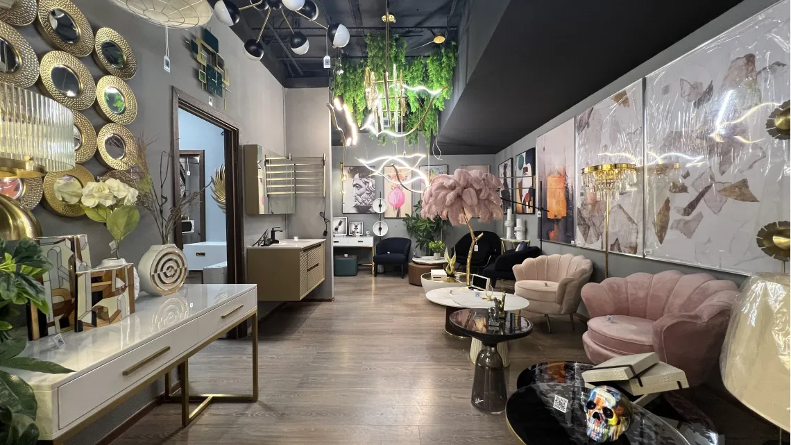 Фото из шоурума